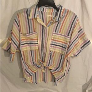 Cropped multi color button up M coppers key